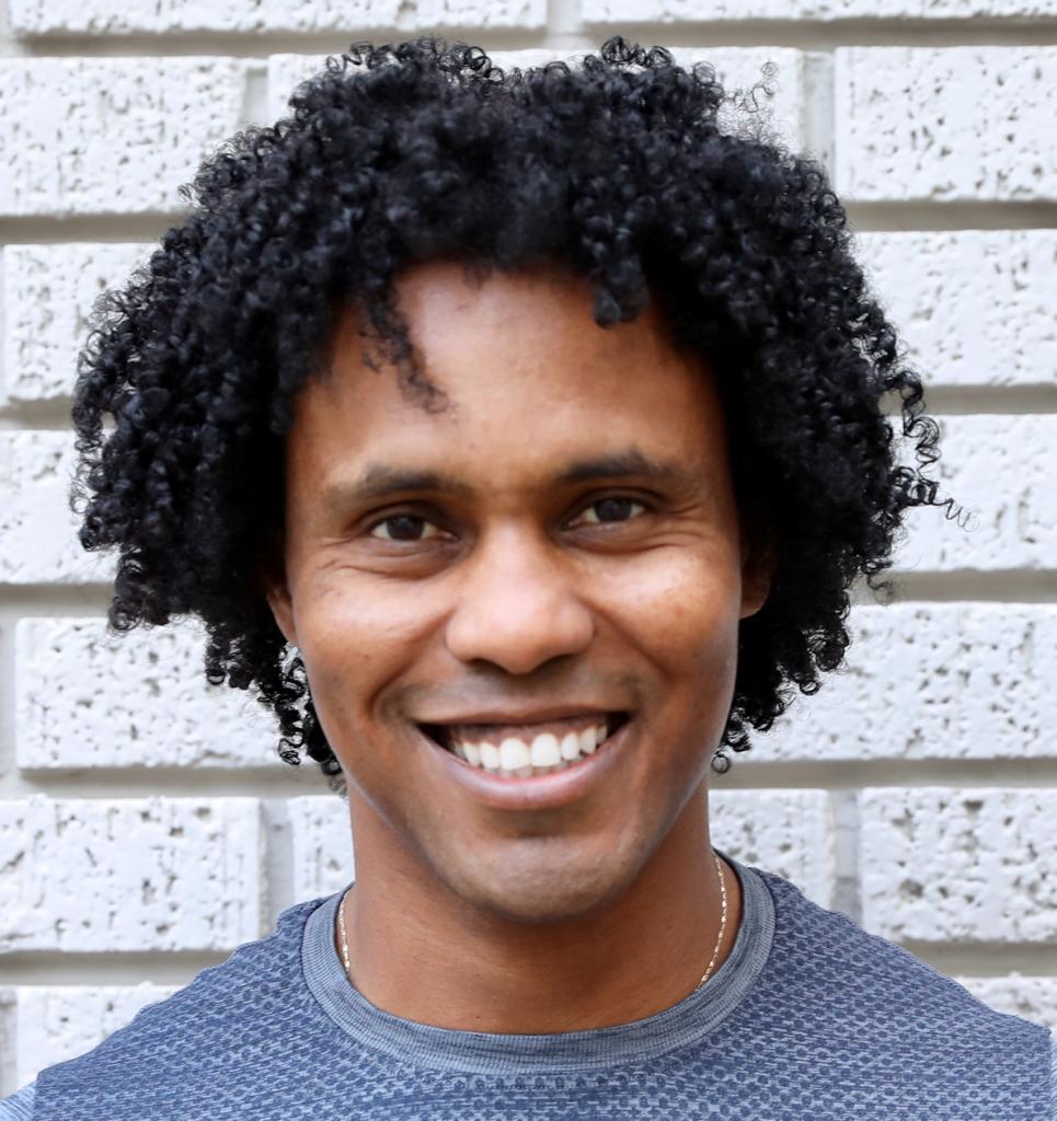 Edvandro Oliveira, founder and coach